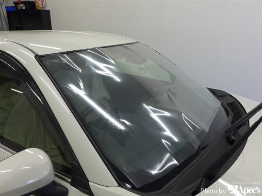 トヨタ カローラアクシオ ・フロントガラス3面 UV+透明断熱フィルム